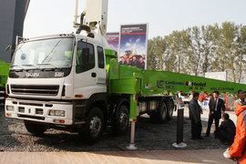 柳工五十铃底盘泵车